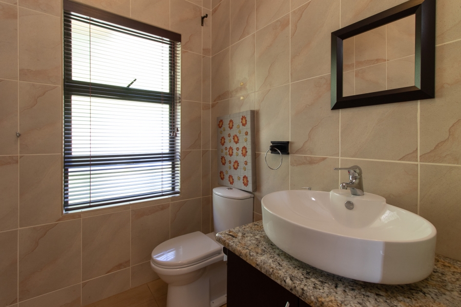 5 Bedroom Property for Sale in Port Alfred Eastern Cape